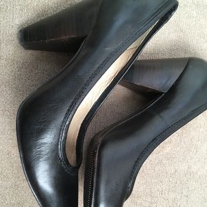 Frye Regina High Stack Heel Pump Black Leather 8